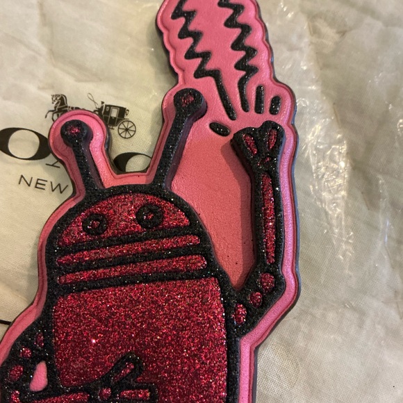 Coach X Keith Haring Robot Bag Charm Rare - Picture 11 of 14